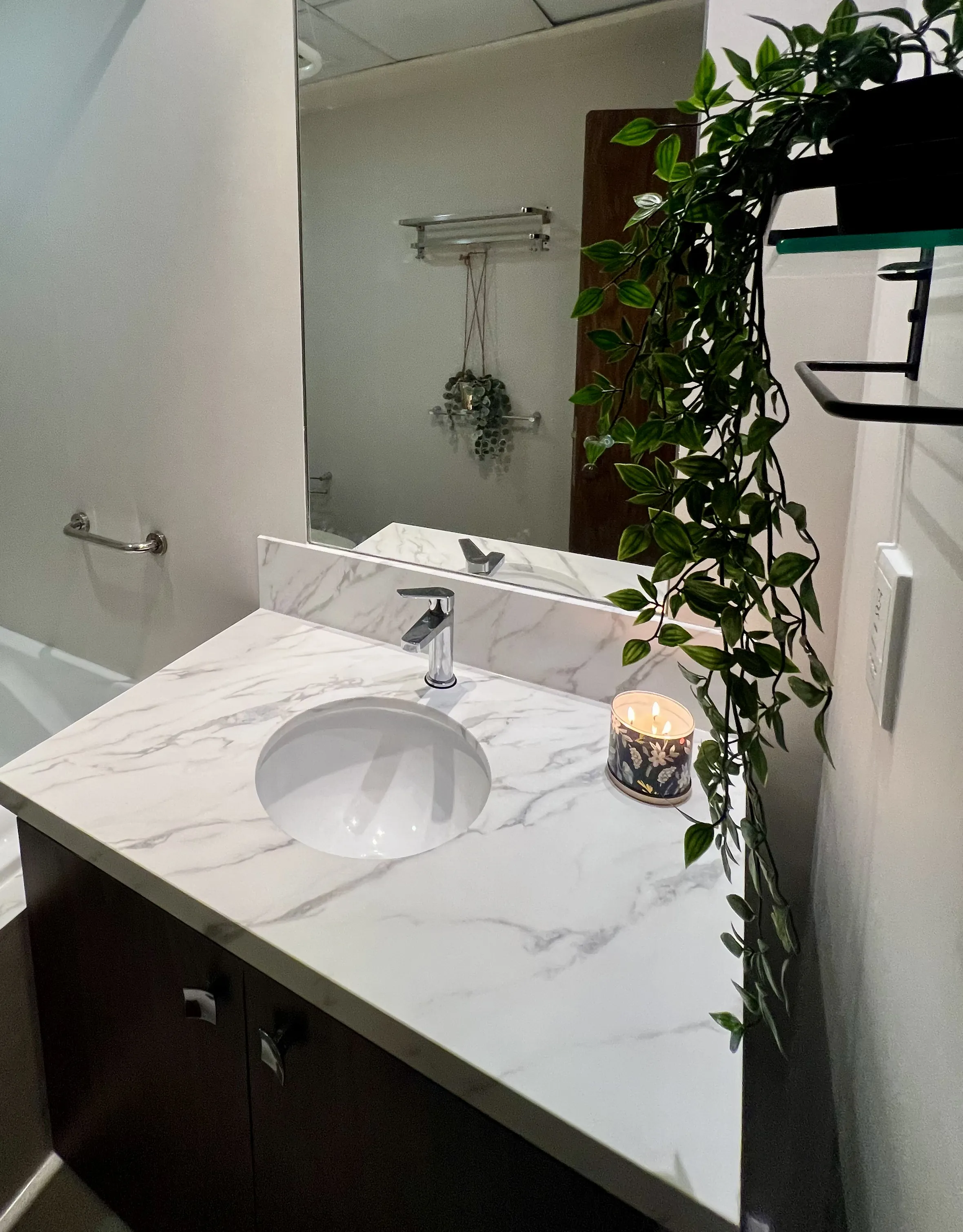 Bathroom after vinyl wrapping — showcase 8