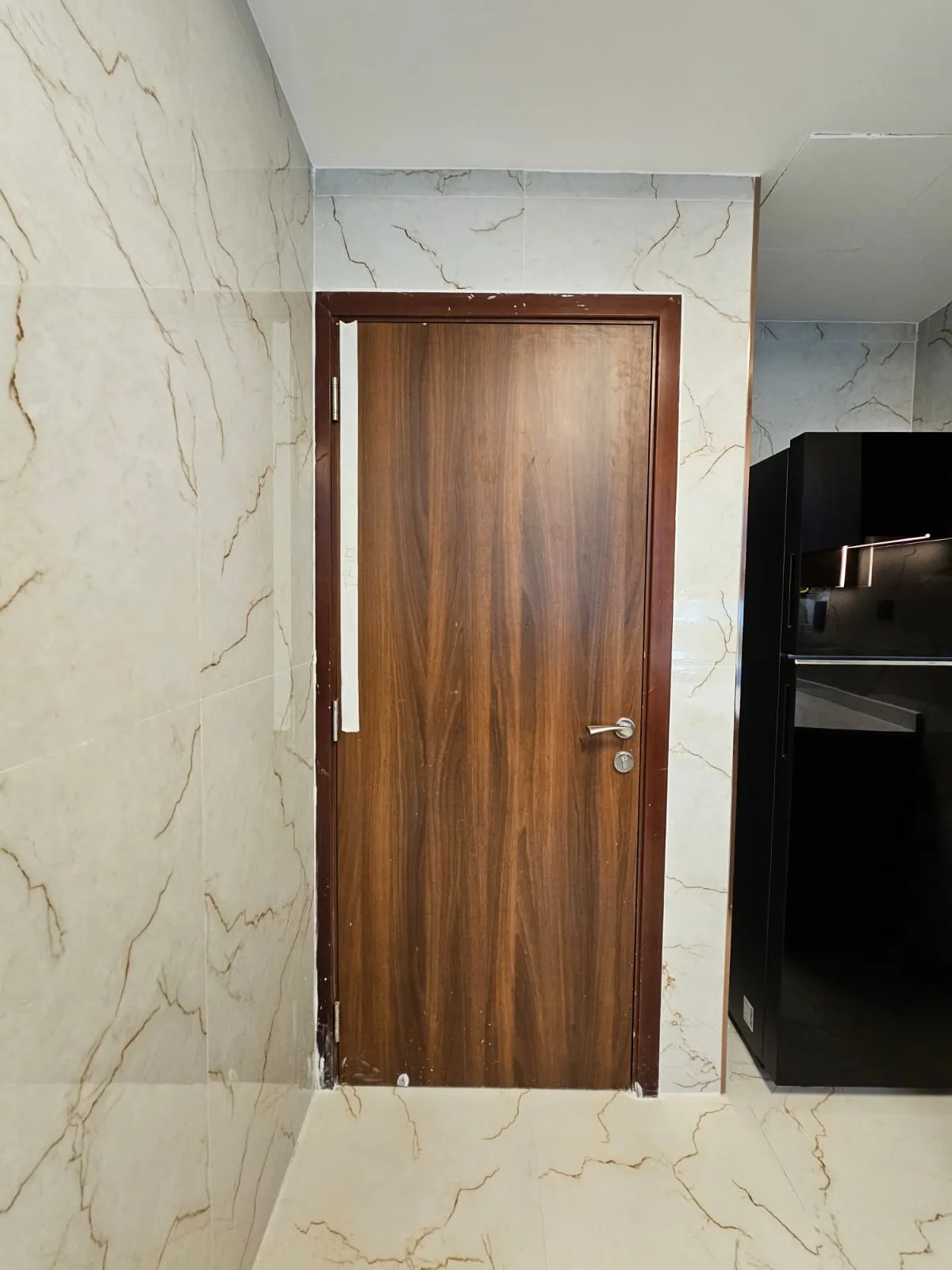 Doors and windows before vinyl wrapping — showcase 9