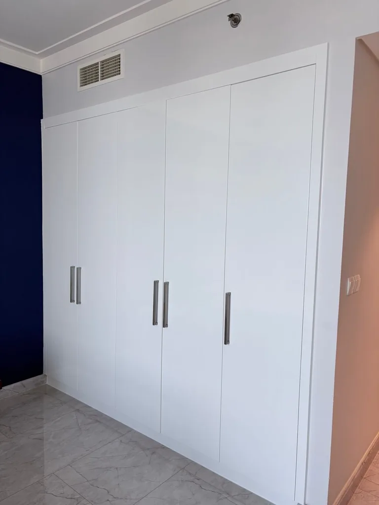Wardrobe after vinyl wrapping — showcase 9